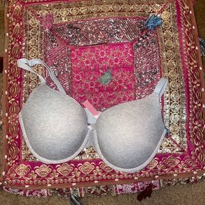 Victoria’s Secret pink, gray cotton bra. Brand new tag still on size 36DD